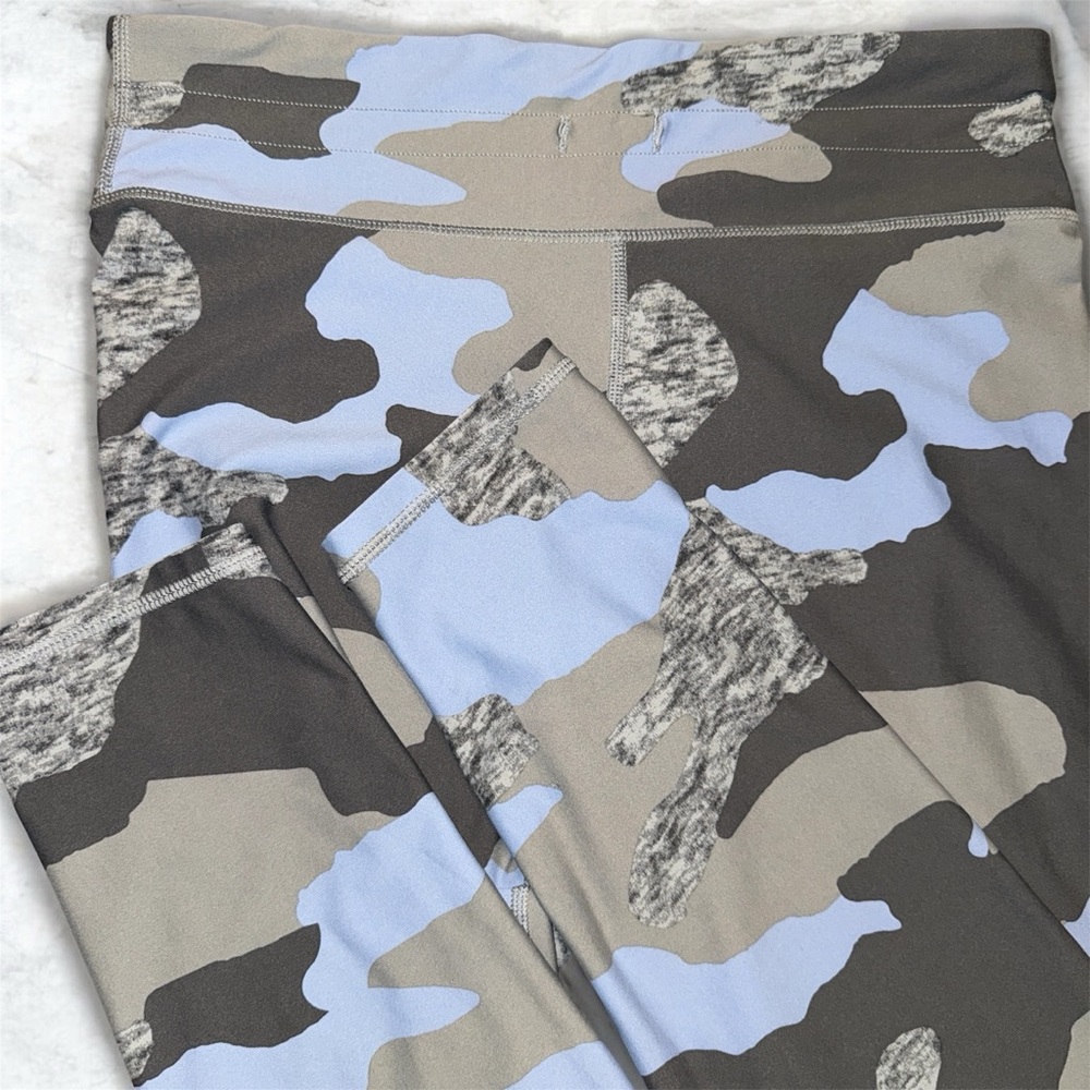 Aerie Woman’s Cropped Yoga Leggings Size L - Camo Blue & Grey - Chill Play Move